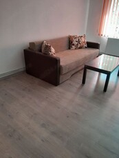 Închirez apartamentul