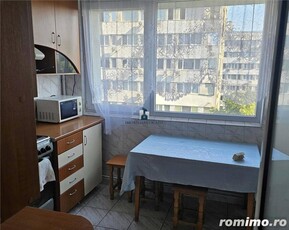 Inchiriere Apartament 3 Camere Semidecomandat Bdul.Ctin.Brancoveanu