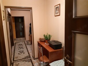 Închiriere apartament 4 Camere - București, Rahova, Zona Petre Ispirescu