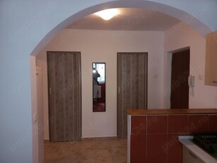 inchiriez apartament 2 cam piata sudului