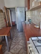 Închiriez apartament 2 camere