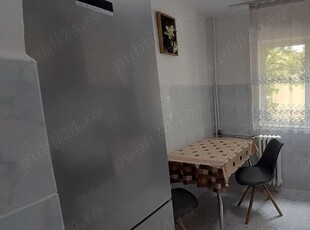 Inchiriez apartament 2 camere