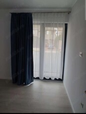 Inchiriez apartament 2 camere bloc nou parter nemobilat