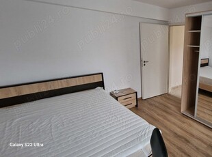 Închiriez apartament 3 camere