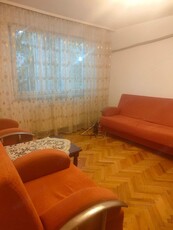 Inchiriez apartament 3 camere