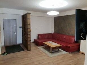 inchiriez apartament 3 camere lux central proprietar