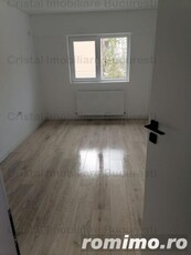 Inchiriez apartament 3 camere zona Theodor Pallady nemobilat cu centrala propie