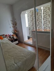 Închiriez apartament 3 decomandate et.1 promenada