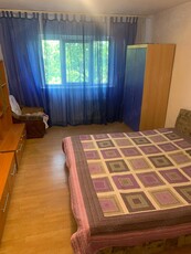 Inchiriez apartament