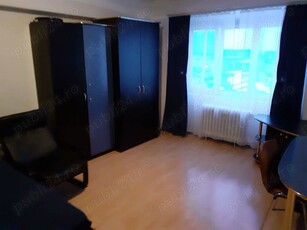 Închiriez apartament b- dul Dacia Oradea