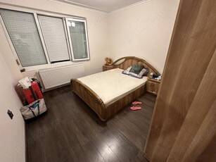 Inchiriez apartament