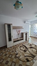 Închiriez apartament