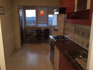 Inchiriez apartament