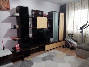 Inchiriez apartament confortabil vis a vis de Profi Marasesti