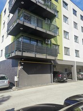 Inchiriez Apartament cu 3 camere in bloc Nou PRIMA în Oradea Central