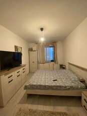 Închiriez Apartament