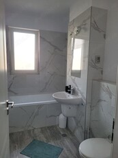 Inchiriez apartament nou 2 camere Sedako Aradului