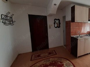 Inchiriez apartament zona centrala cu 2 camere