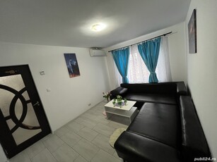 Ofer apartament 3 camere spre închiriere