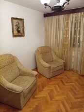 Ofer spre inchiriere apartament 3 camere, etaj 1