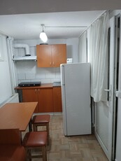 Proprietar inchiriez apartament 2 camere