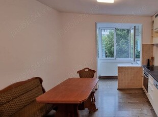 Proprietar inchiriez apartament 3 camere 75 mp,Brasov - Bld.Victoriei