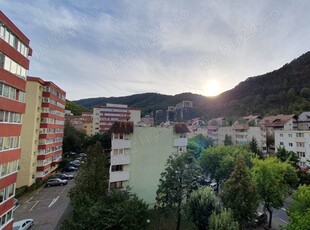 Proprietar, inchiriez apartament 3 camere decomandat, Valea Cetatii