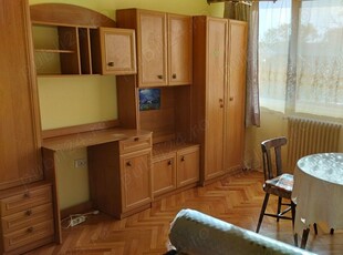 Proprietar, inchiriez apartament cu 2 camere in Balcescu