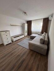 Proprietar inchiriez apartament in zona Lipovei