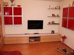 Proprietar inchiriez apartament+garaj, zona parc Moghioros