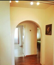 proprietar,apartament 3 camere ,str Soveja