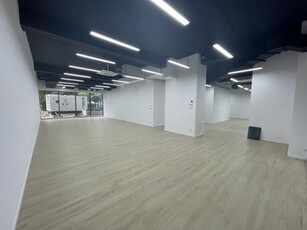 Spatiu Comercial Cortina Academy