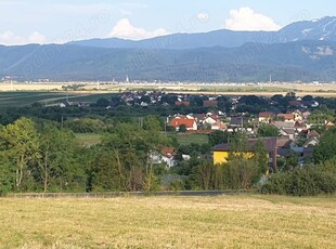 Teren belvedere spre Munții Bucegi și comuna Vulcan Brașov