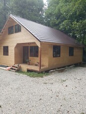 Vand 2 terenuri si o casa in constructie la Horezu