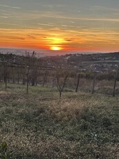 Vand teren intravilan cu panorama superba zona de dealuri