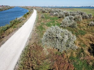 Vand teren Mamaia Sat pe malul lacului Siutghiol