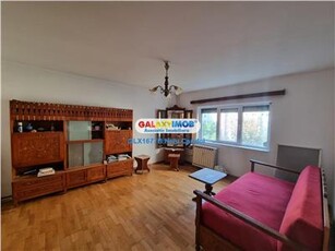 VANZARE APARTAMENT 3 CAMERE 13 SEPTEMBRIESEBASTIAN