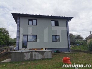 Vila , 5 camere , teren 475mp, zona Visan