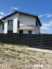 Vila cu 5 camere, 3 bai, 142mp in Ostratu/Corbeanca