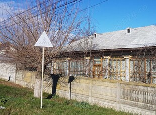 vind casa Serbanesti Olt zona centrala