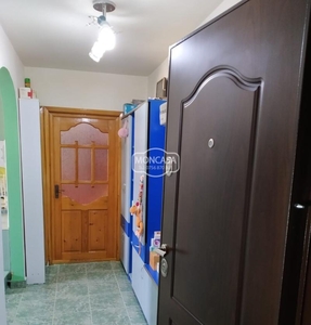 Apartament 2 camere zona Calea Nationala -Util, etaj 4 cu sarpanta