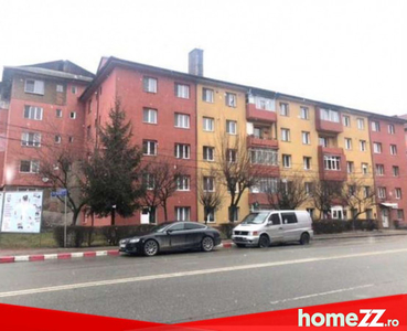 Apartament 3 camere-Petrila