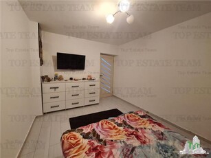 Apartament 3 camere cu incalzire in pardoseala si curte proprie