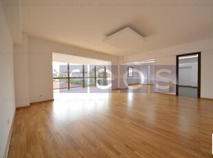 Apartament Aviatorilor-Kiseeff | 5 camere | 2 locuri de parcare |