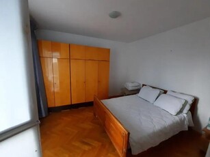 Apartament cu 2 camere, etaj 3/4 zona Podu Ros