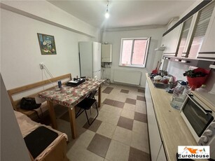 Apartament cu 3 camere de vanzare in Alba Iulia