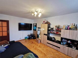 Apartament cu 3 camere, etaj intermediar in Iasi zona Nicolina