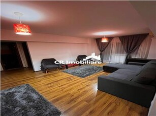 Apartament de 3 camere renovat Titan