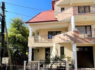 Vanzare Vila Individuala 9 camere - Aviatiei , Bucuresti