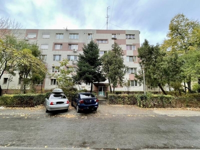 Apartament 2 camere etaj 1 din 4 aleea LERESTI comision0% cumparator